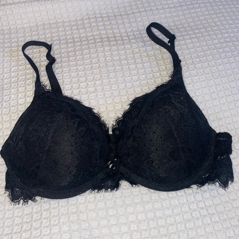 Brand New Black Lace Hello Sugar 32B Bra
